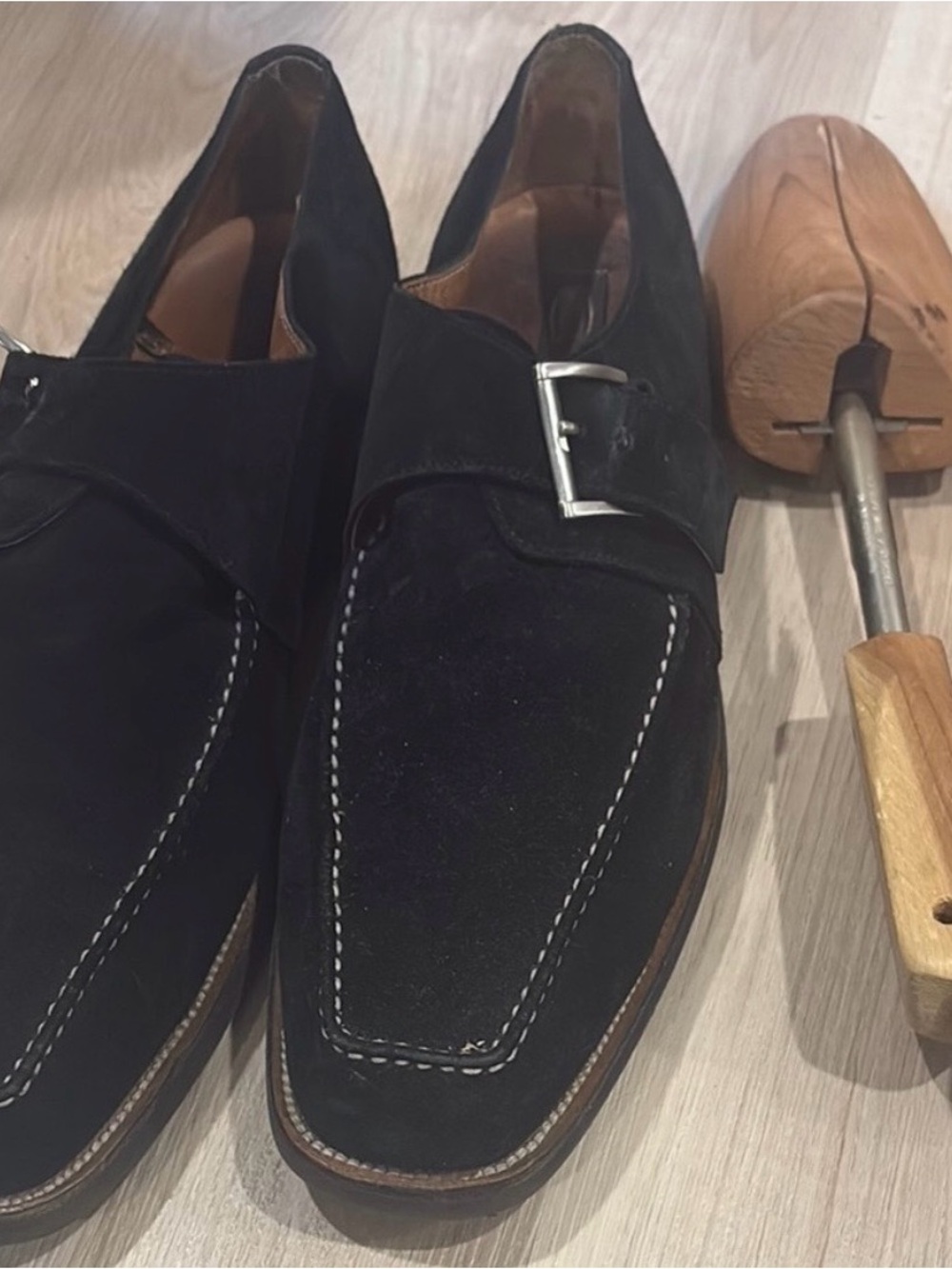 Men's Black Suede Single-Buckle Slip-On Loafers